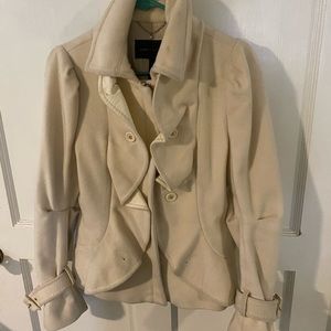 BCBG cream short coat / jacket wool